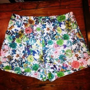 Darling high waisted floral shorts size medium